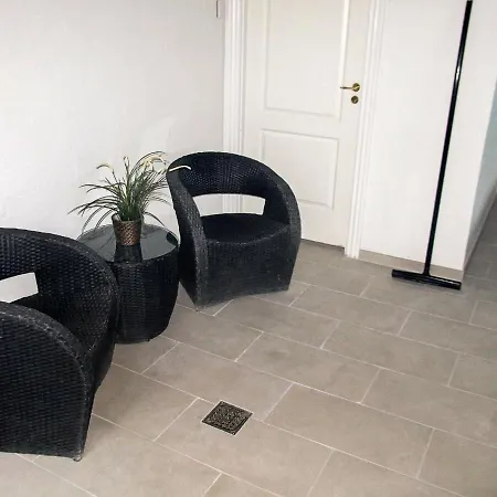 Four-bedroom Holiday In 9 Hébergement de vacances Hals